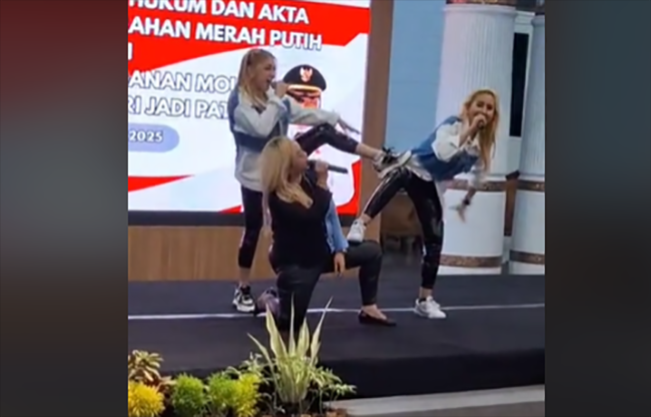 Trio Srigala bergoyang heboh di Pendopo Kabupaten Pati/Foto: tangkap layar